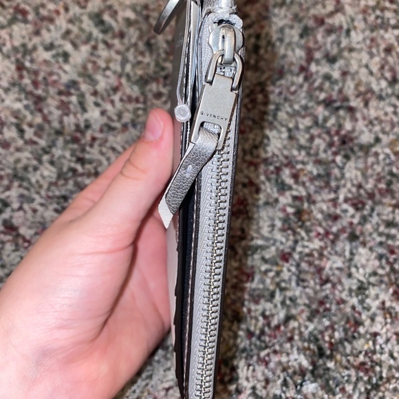 Givenchy Wallet - Picture 8 of 9